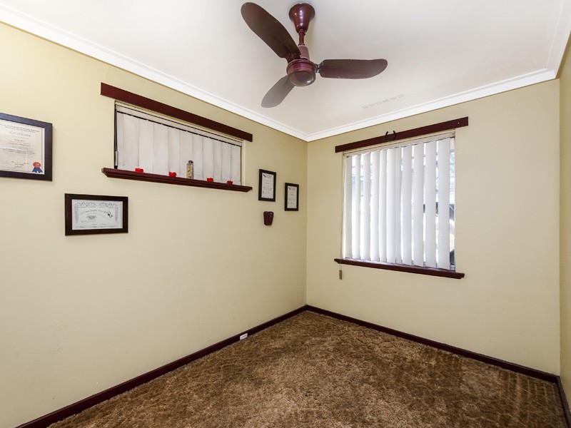 4 Phylma Street, Armadale WA 6112