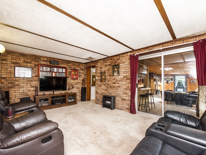 4 Phylma Street, Armadale WA 6112