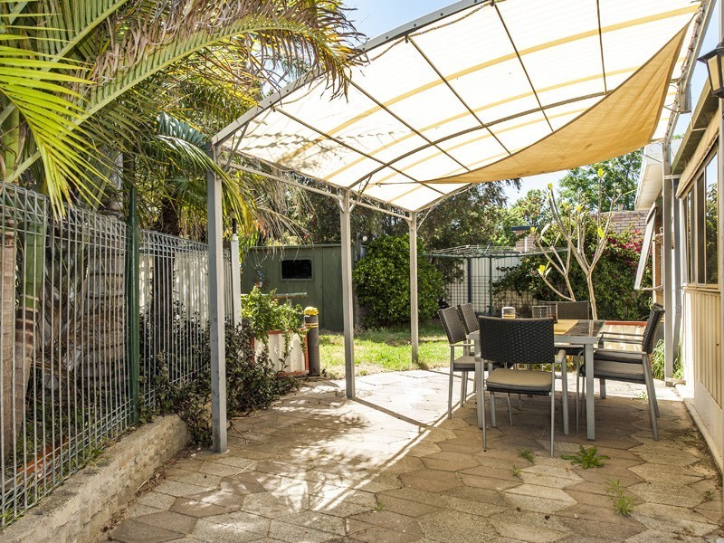 4 Phylma Street, Armadale WA 6112