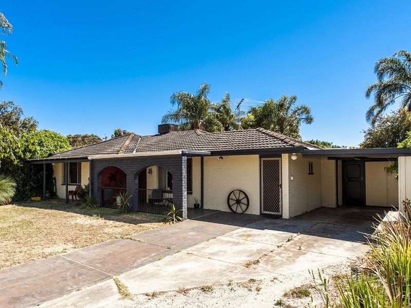 4 Phylma Street, Armadale WA 6112