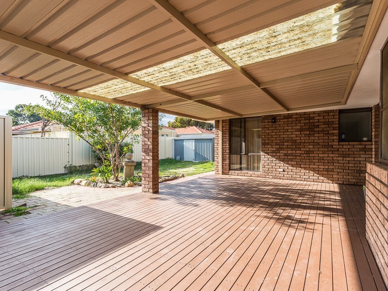 2 Adams Court, Kelmscott WA 6111