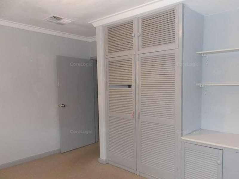 5 Dawson Way, Parmelia WA 6167