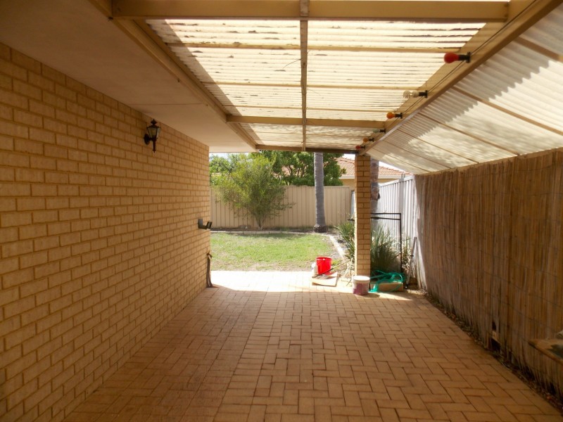 22 Chisholm Circle, Seville Grove WA 6112