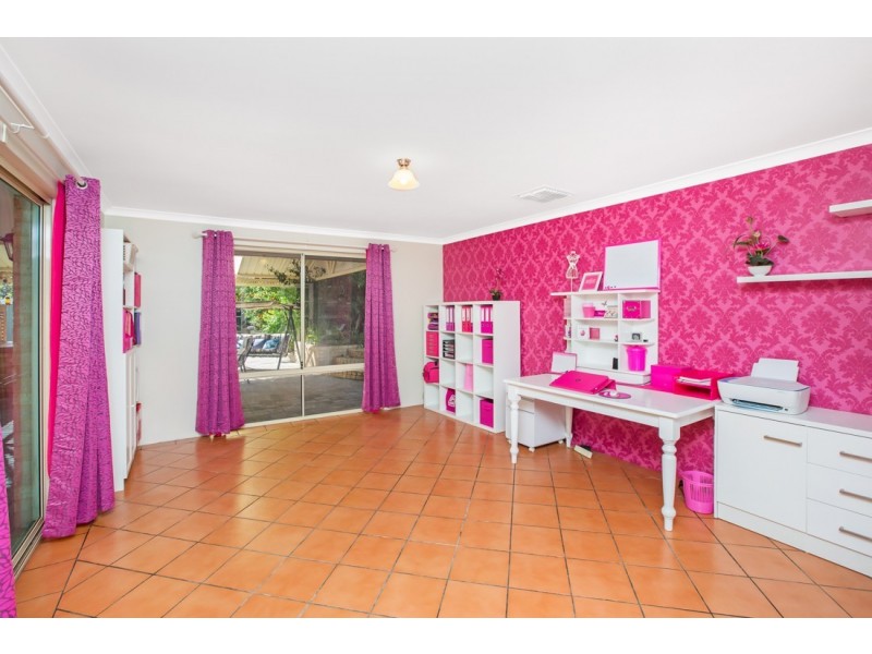 22 Buckingham Road, Kelmscott WA 6111