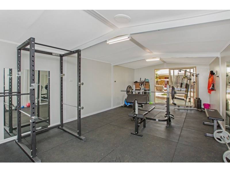 22 Buckingham Road, Kelmscott WA 6111
