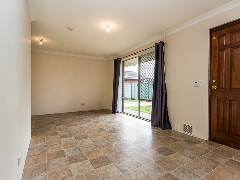 4 Walcha Way, Armadale WA 6112