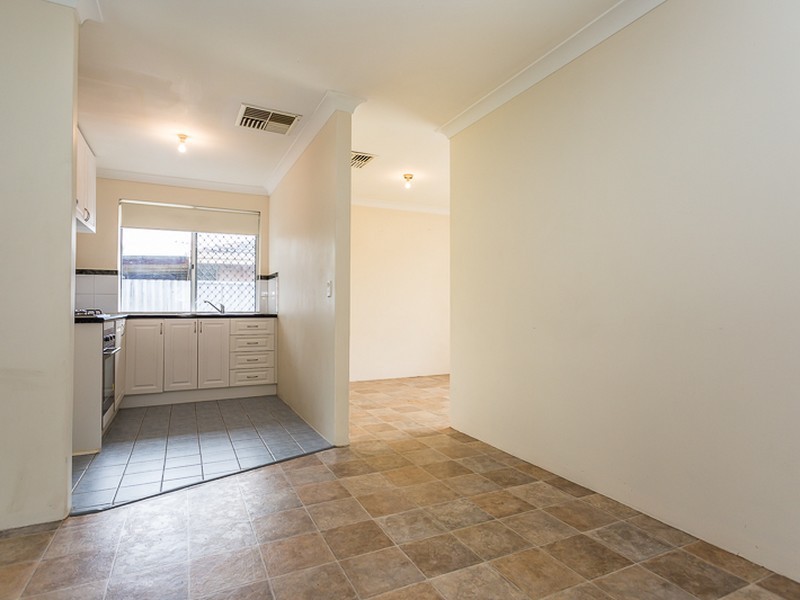 4 Walcha Way, Armadale WA 6112