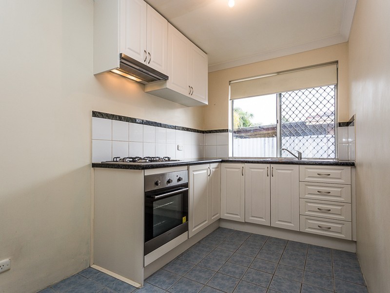 4 Walcha Way, Armadale WA 6112