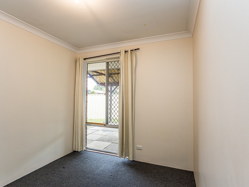 4 Walcha Way, Armadale WA 6112