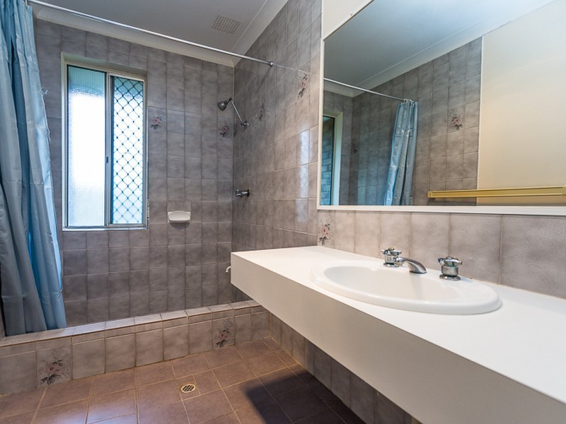 4 Walcha Way, Armadale WA 6112