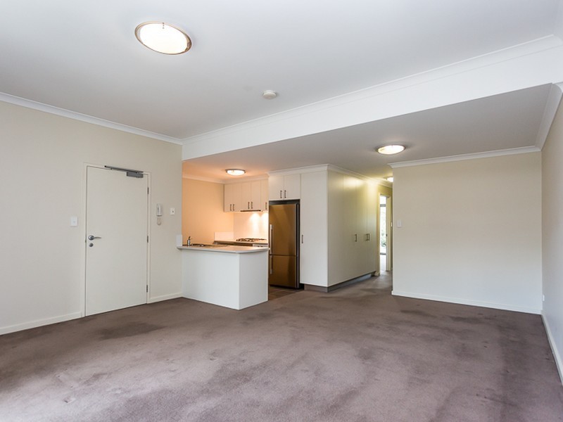 19/34 Malata Crescent, Success WA 6164