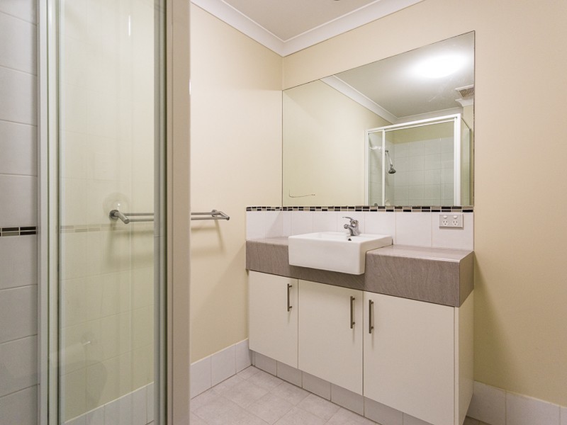 19/34 Malata Crescent, Success WA 6164