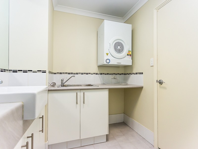 19/34 Malata Crescent, Success WA 6164