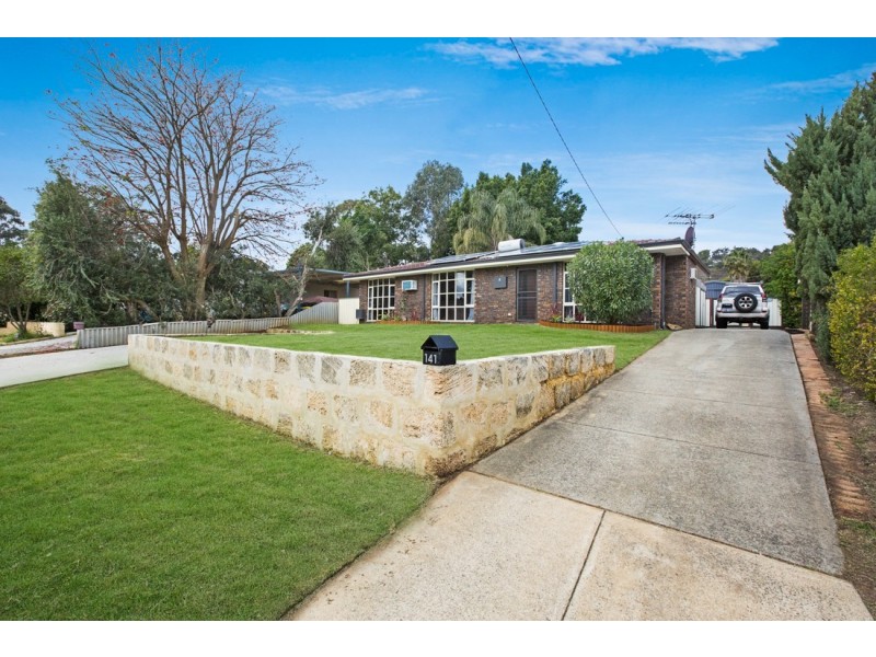 141 Brookton Highway, Kelmscott WA 6111