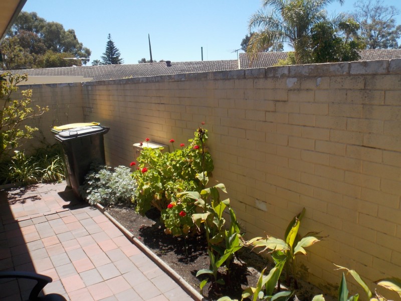 3/5 Colby Way, Thornlie WA 6108