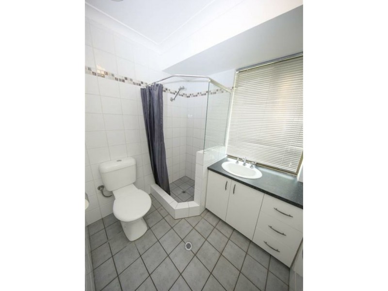 94 Ravenscroft Way, Kelmscott WA 6111