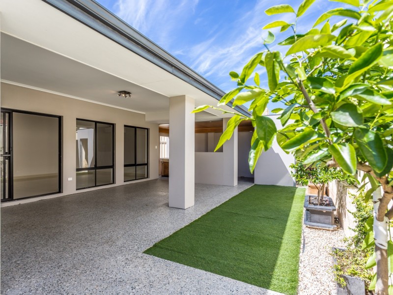 22 Randazzo Way, Yangebup WA 6164