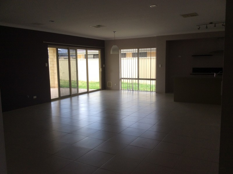 290 Westfield Road, Seville Grove WA 6112