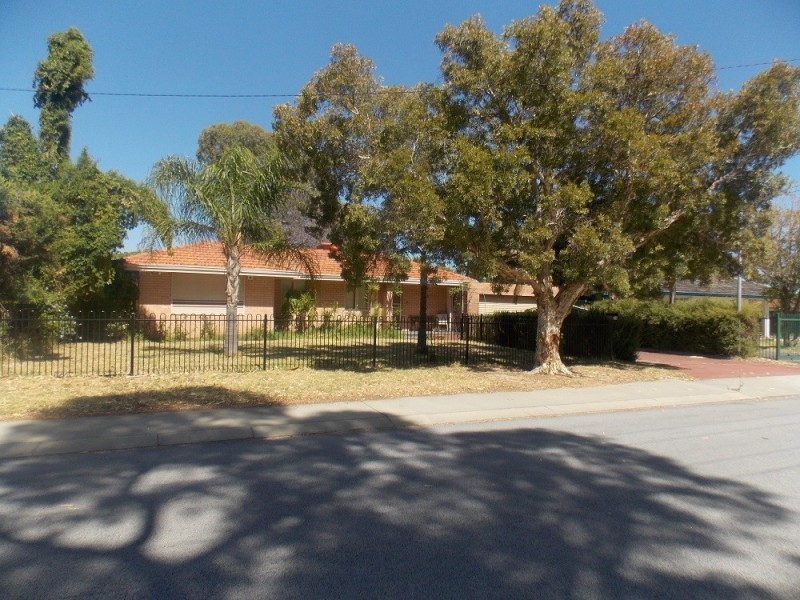 20 Tomah Road, Armadale WA 6112