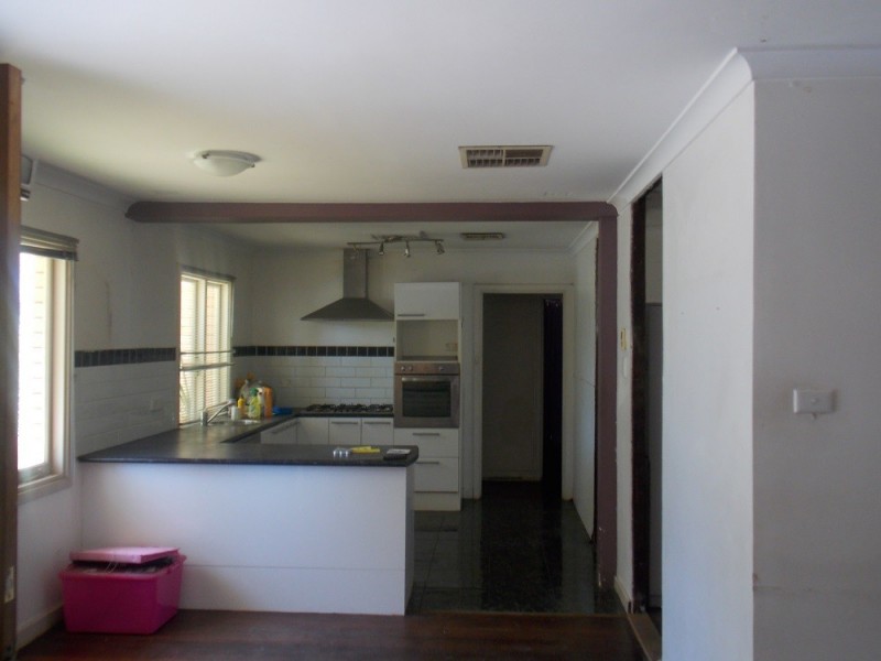 20 Tomah Road, Armadale WA 6112