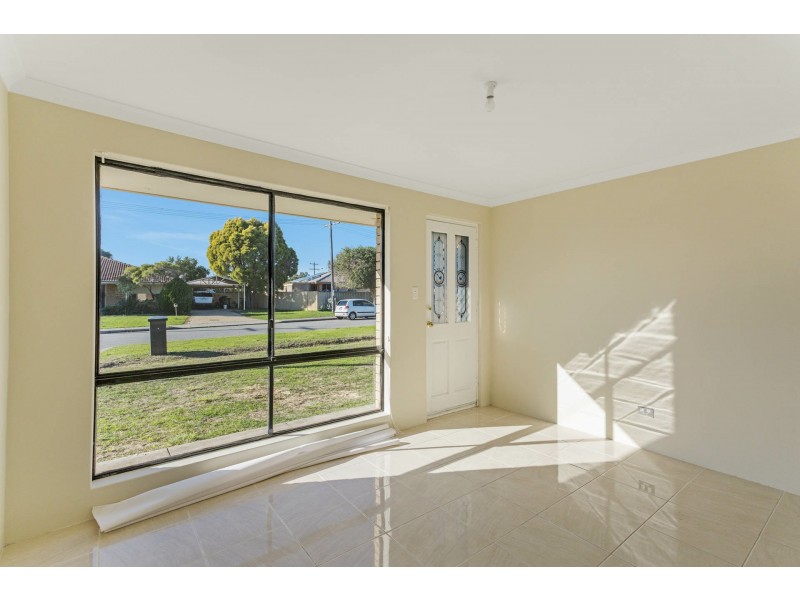 29 Hansen Road, Seville Grove WA 6112