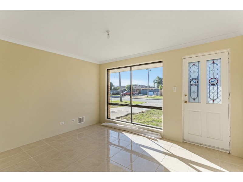 29 Hansen Road, Seville Grove WA 6112