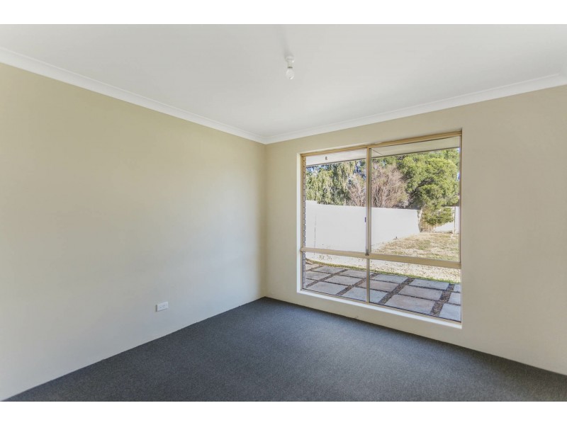 29 Hansen Road, Seville Grove WA 6112