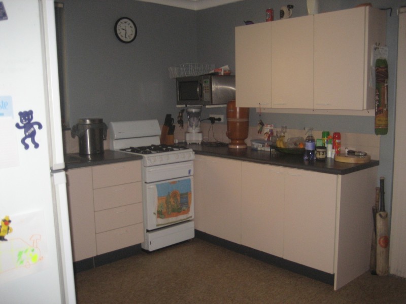 8 Netley Place, Armadale WA 6112