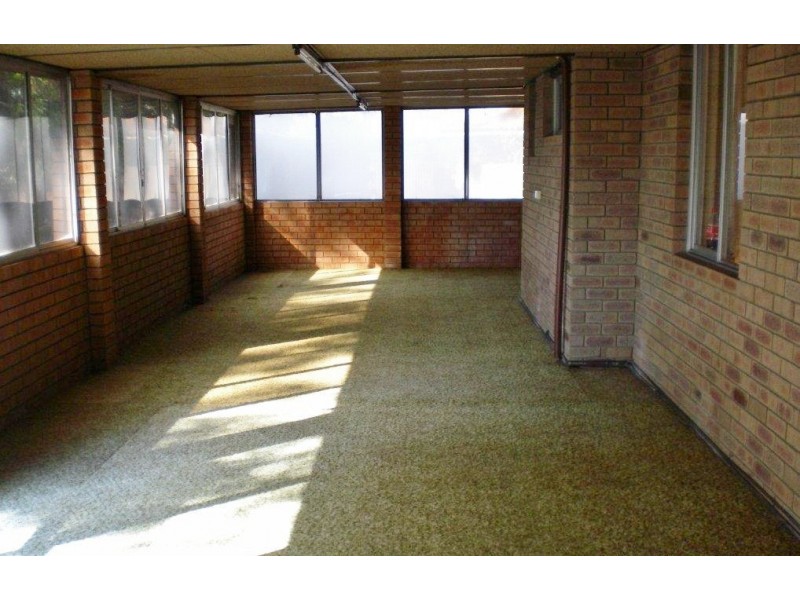 27 Walcha Way, Armadale WA 6112