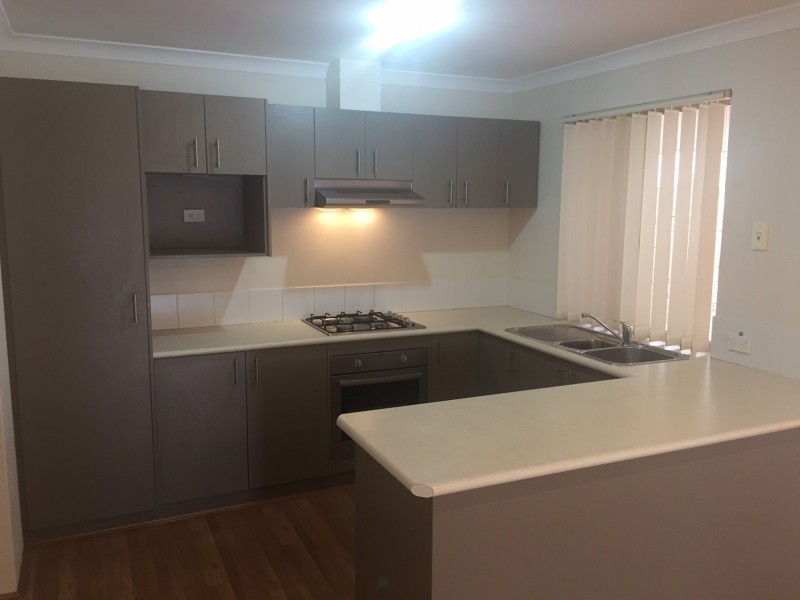 2/50 Sixth Road, Armadale WA 6112