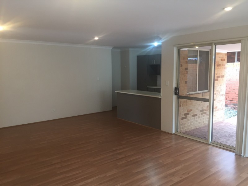 2/50 Sixth Road, Armadale WA 6112