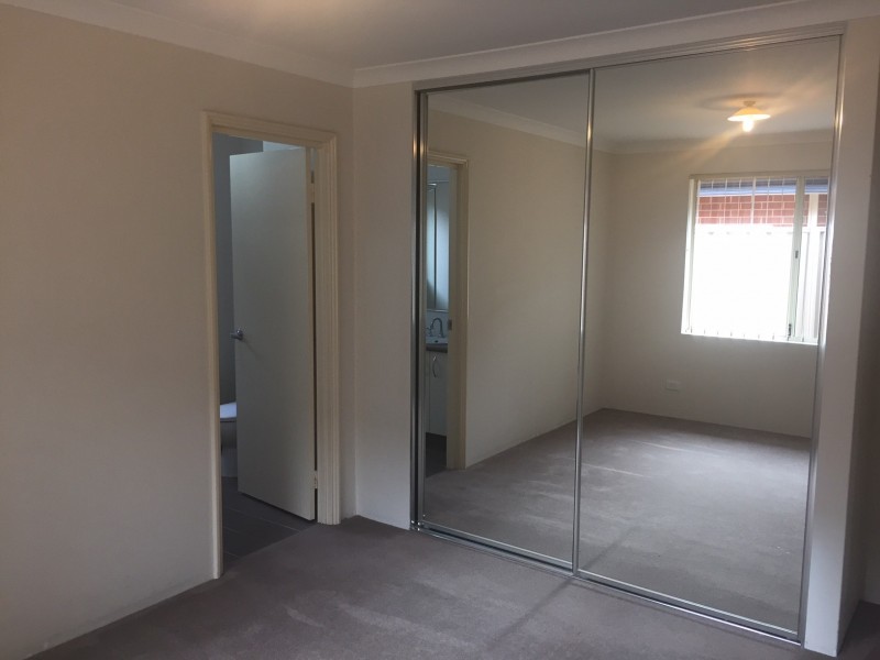 2/50 Sixth Road, Armadale WA 6112