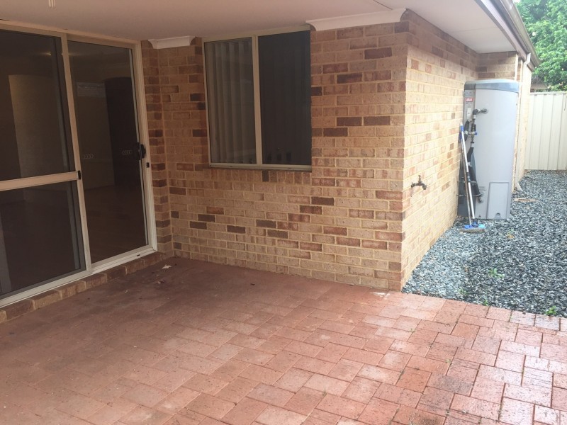 2/50 Sixth Road, Armadale WA 6112