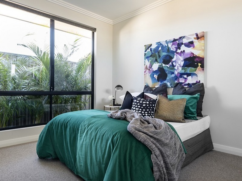 25 Cascade Road, Lakelands WA 6180