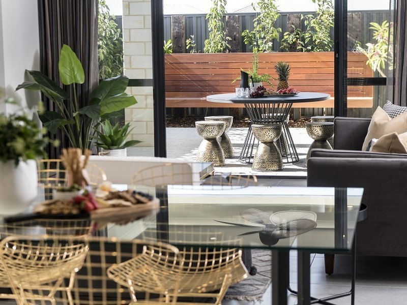 25 Cascade Road, Lakelands WA 6180