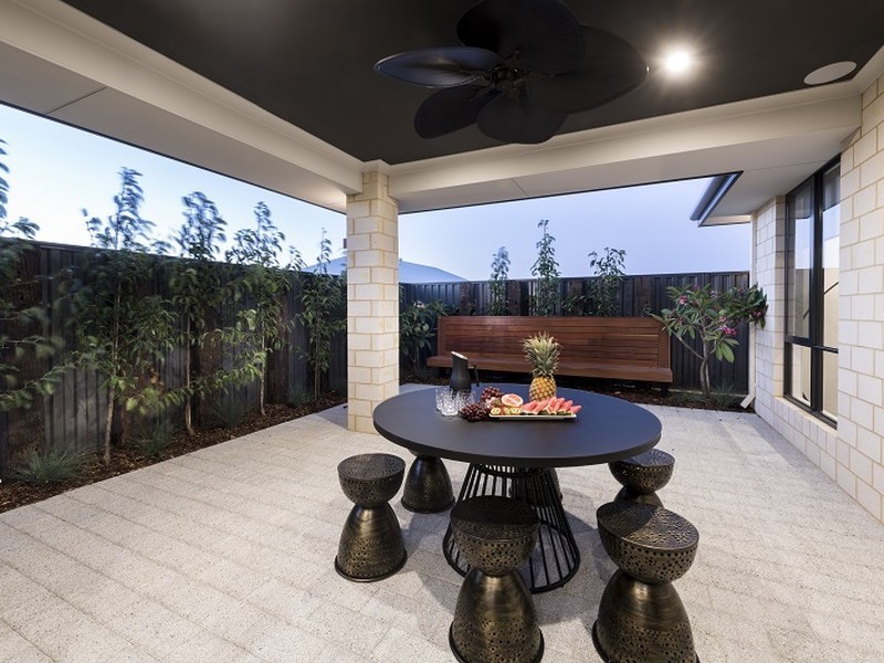 25 Cascade Road, Lakelands WA 6180