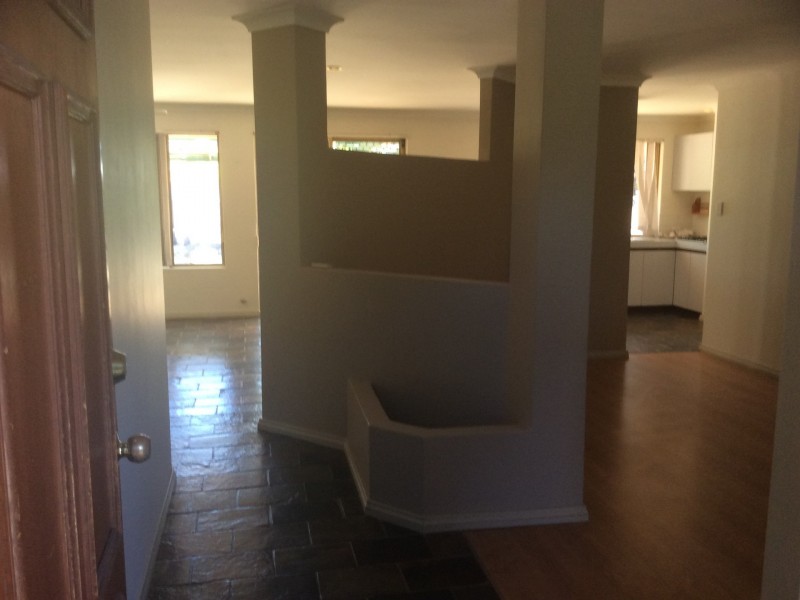 15 McGrath Place, Seville Grove WA 6112