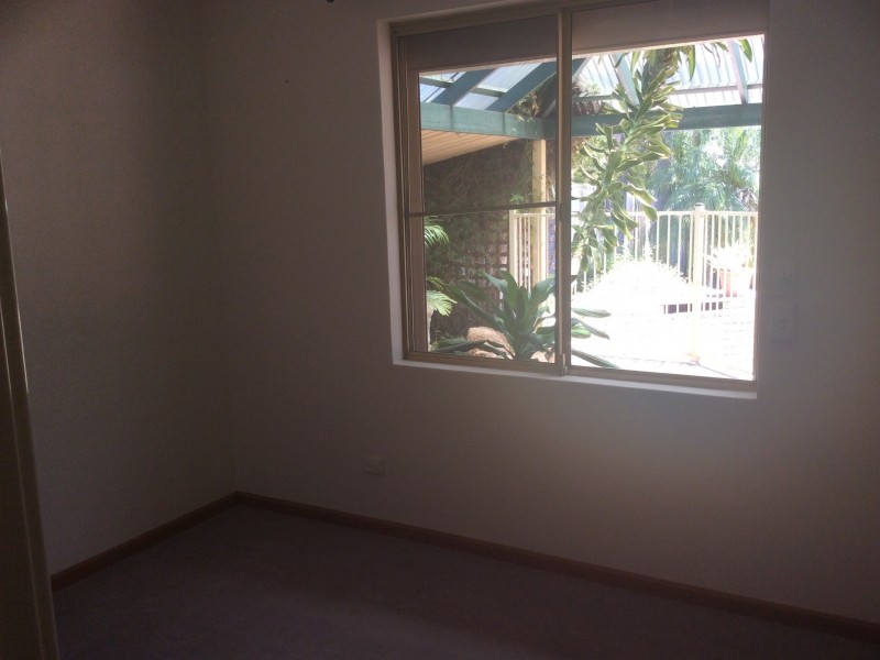 15 McGrath Place, Seville Grove WA 6112