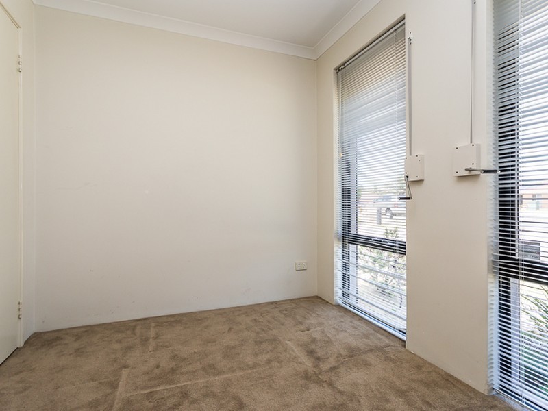 10/63 Seville Drive, Seville Grove WA 6112