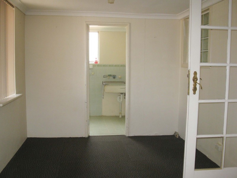 152 Streich Avenue, Kelmscott WA 6111