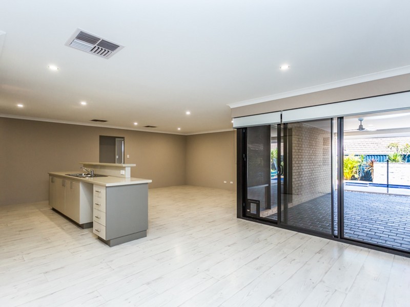 19 Quinine Crescent, Byford WA 6122