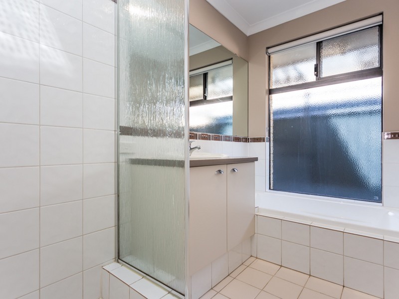 19 Quinine Crescent, Byford WA 6122