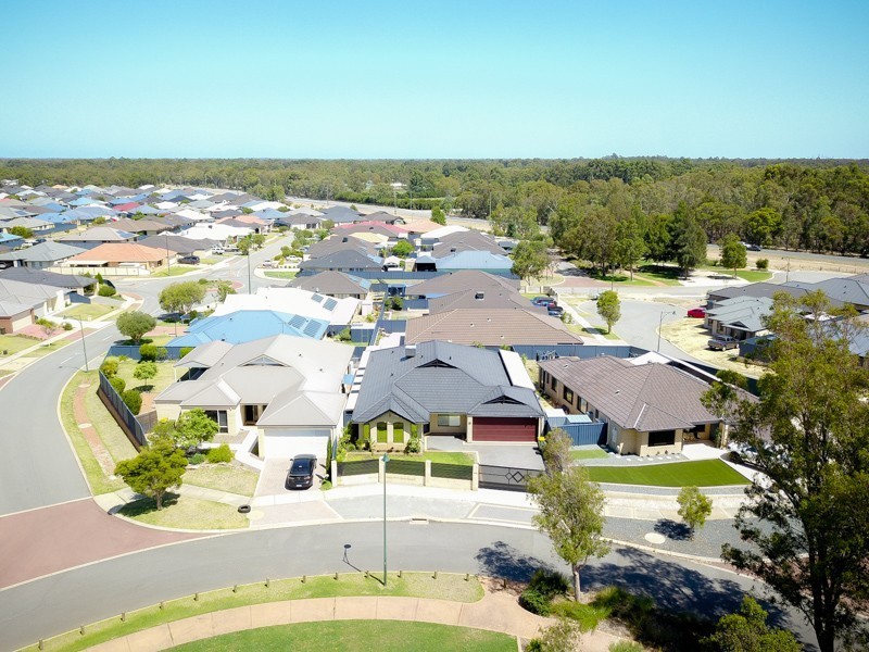 19 Quinine Crescent, Byford WA 6122