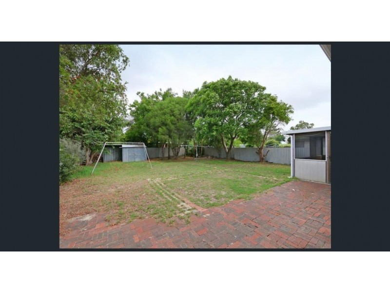 96 Third Avenue, Kelmscott WA 6111