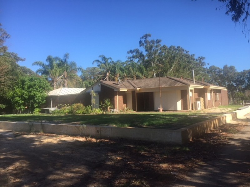 140 Abernethy Road, Byford WA 6122