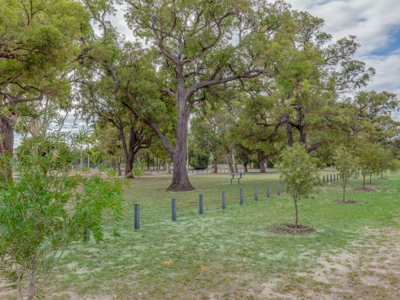 37 Winchester Road, Armadale WA 6112