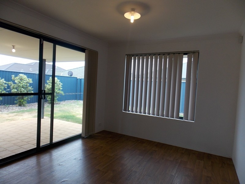 12 Gingerale Circle, Byford WA 6122