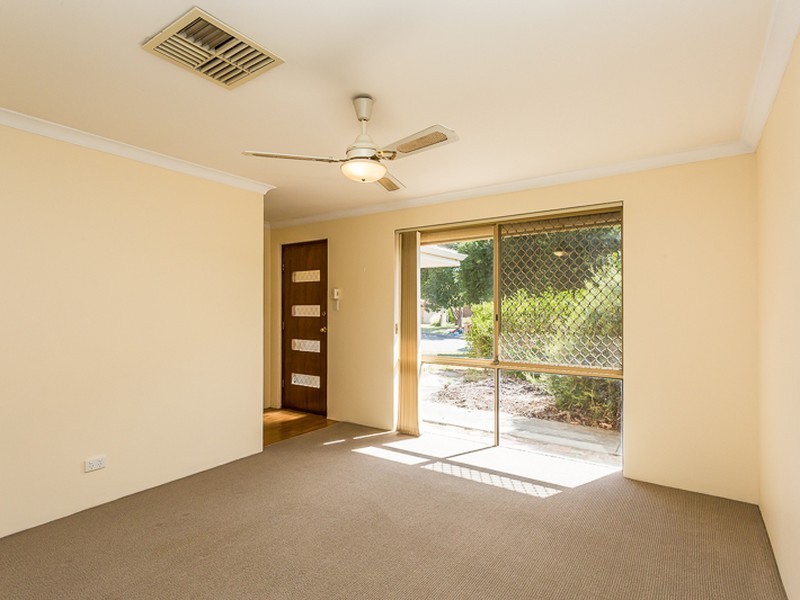 6 Denning Court, Armadale WA 6112