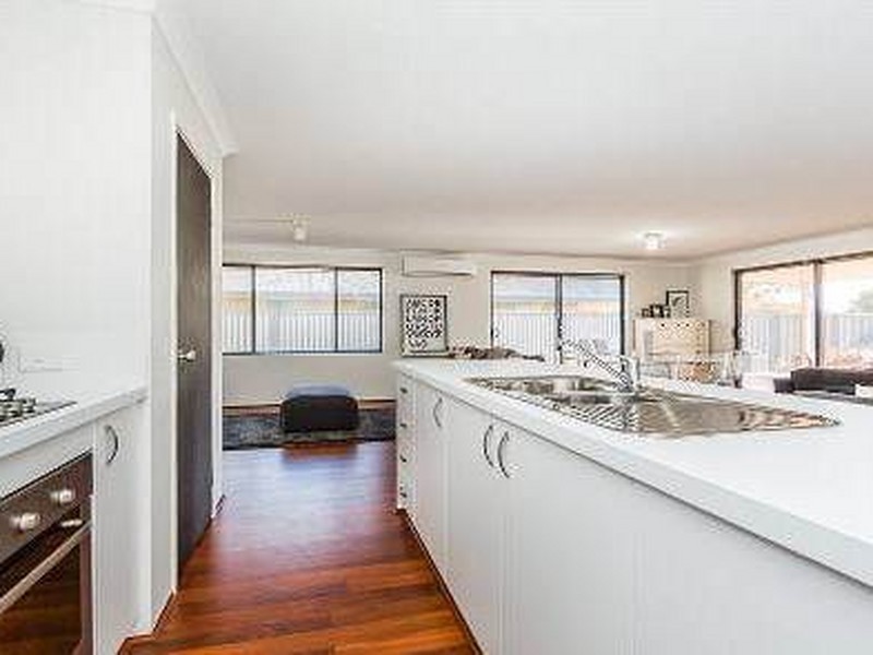 51 Diamantina Boulevard, Byford WA 6122