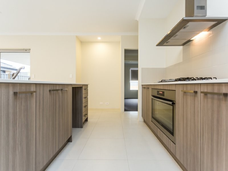 12 Jindabyne Street, Hilbert WA 6112